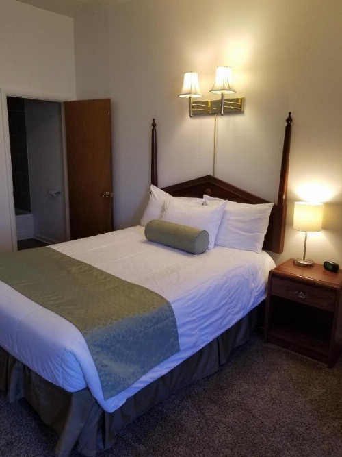 Cattlemen Motel image 17